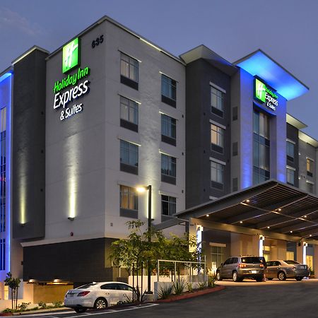 Holiday Inn Express & Suites San Diego - Mission Valley By Ihg Eksteriør billede