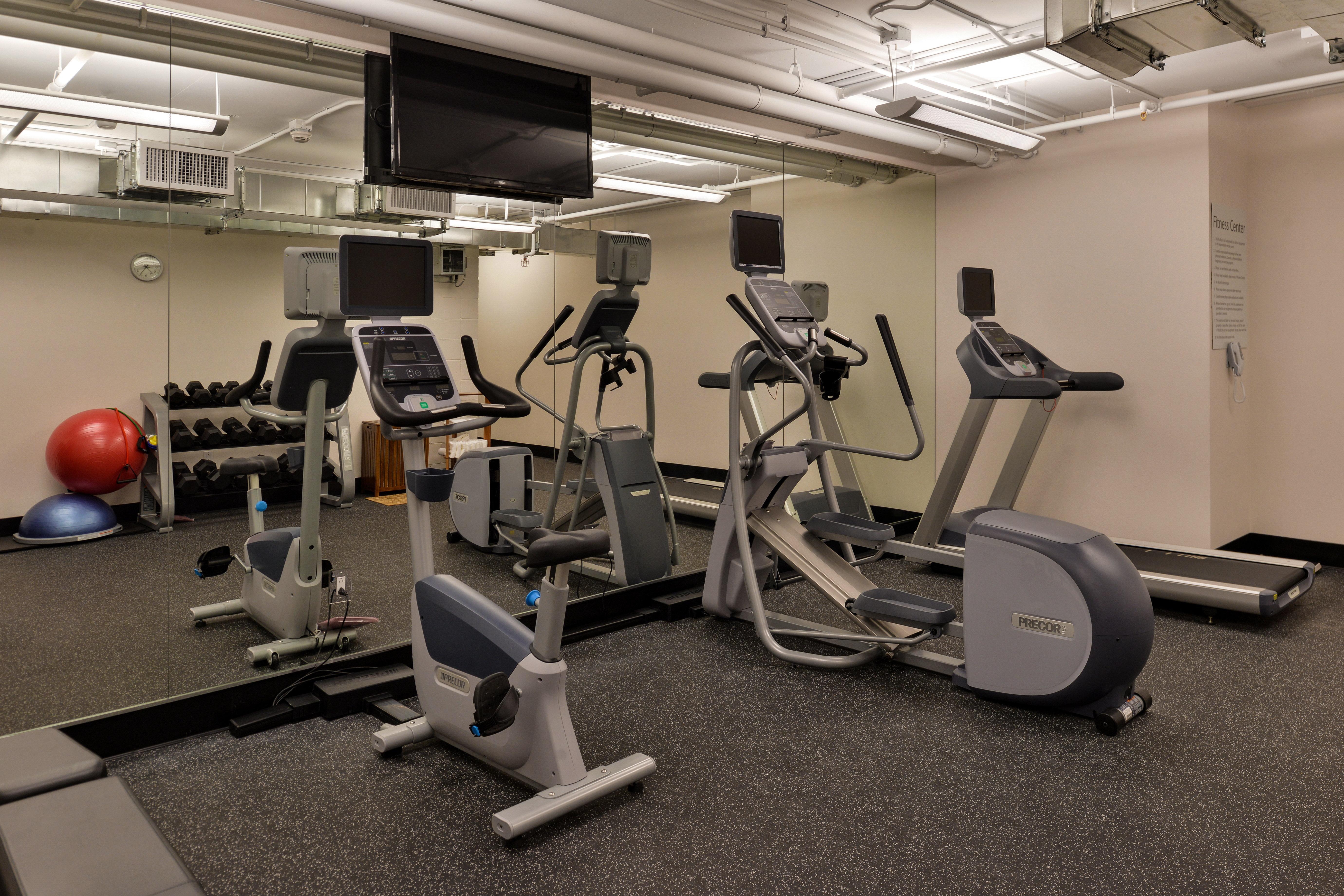 Holiday Inn Express & Suites San Diego - Mission Valley By Ihg Eksteriør billede