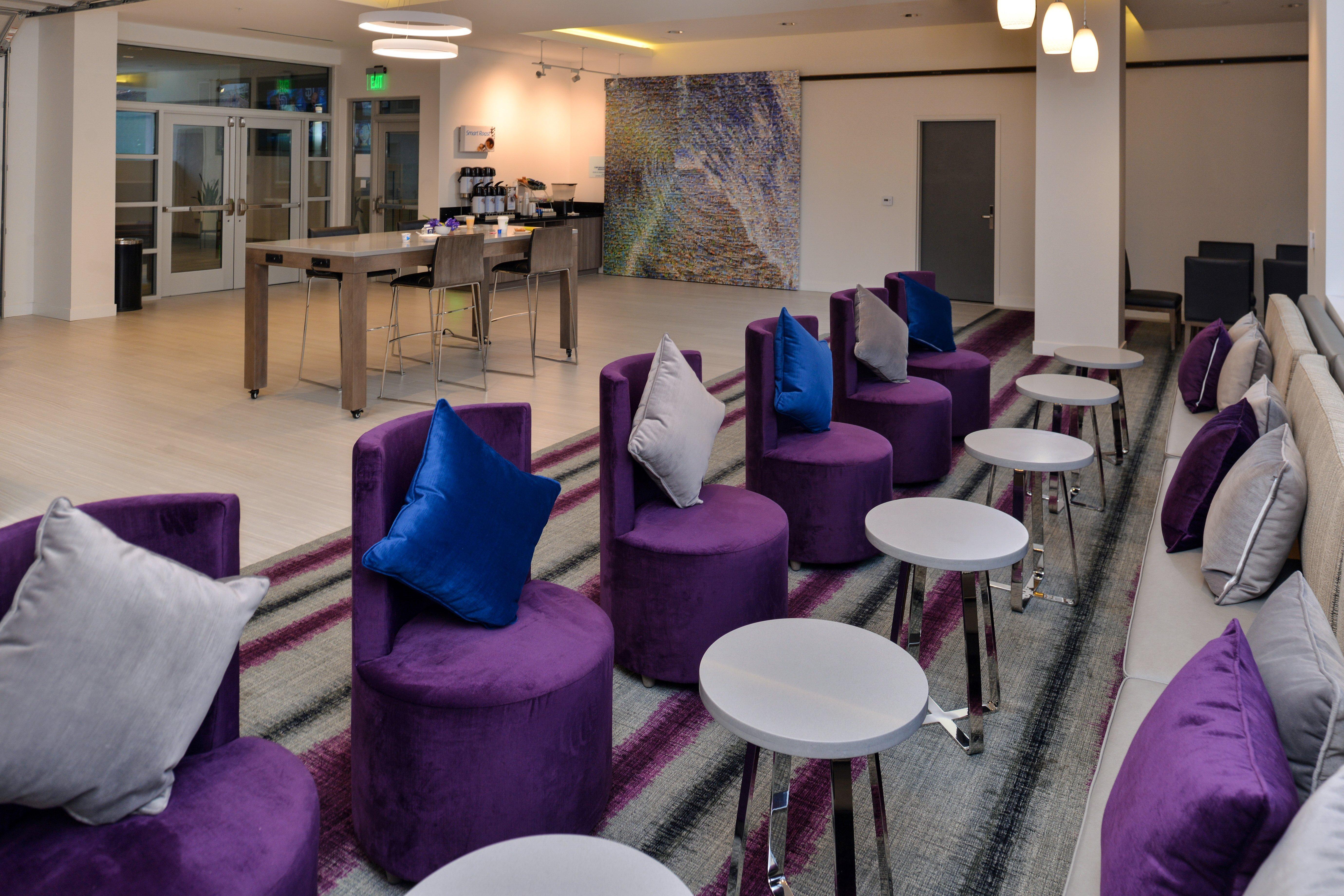 Holiday Inn Express & Suites San Diego - Mission Valley By Ihg Eksteriør billede