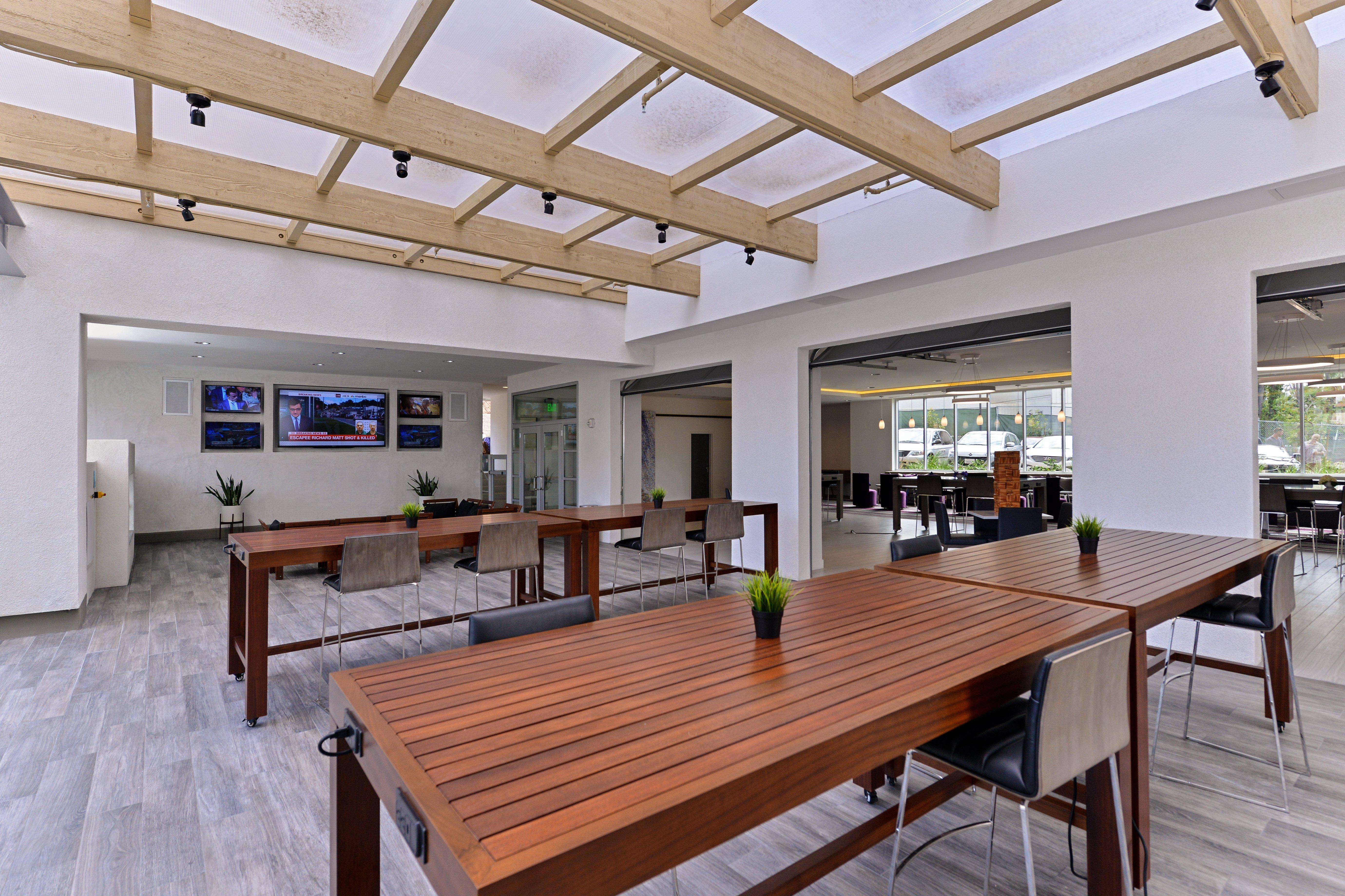 Holiday Inn Express & Suites San Diego - Mission Valley By Ihg Eksteriør billede